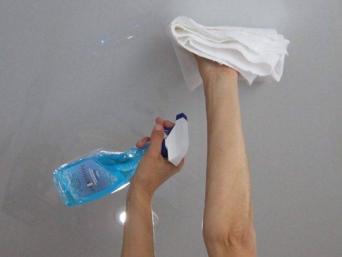 Как смыть водоэмульсионную краску с потолка