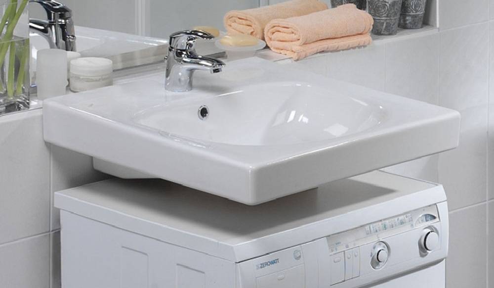 Как установить раковину над стиральной машиной: решаем проблему тесной ванной комнаты