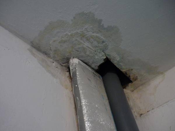 Заделывание дырок разной величины в потолке и бетонной, кирпичной или гипоскартонной стене