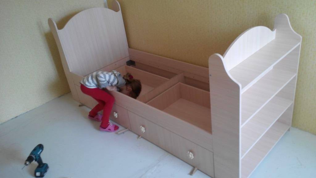 Как сделать кровать-домик из дерева своими руками: чертежи с размерами