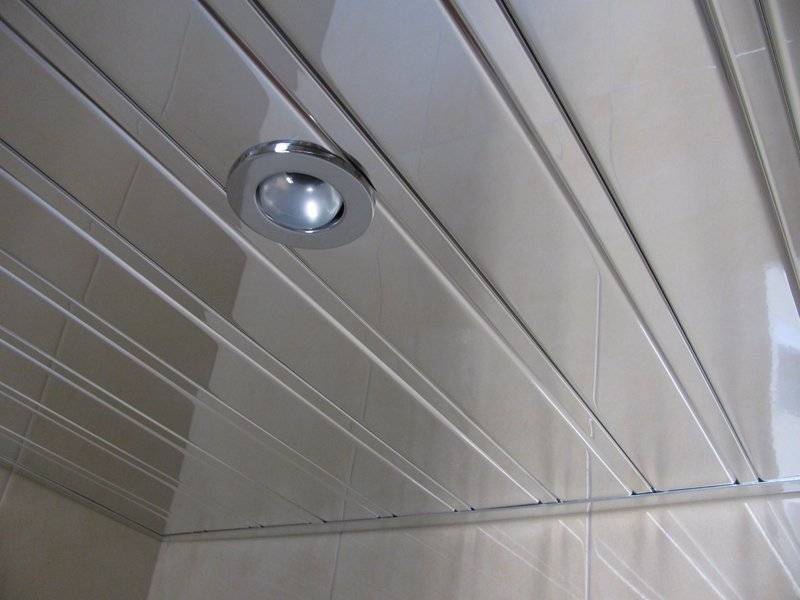 Потолок в ванной из сайдинга своими руками - фото и видео на стройпомощник
