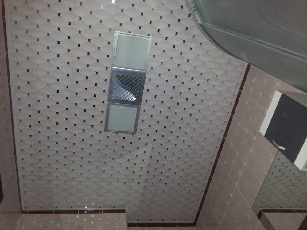 Кассетный потолок подвесной: цена для ванной алюминиевого и монтаж 30х30 caveen