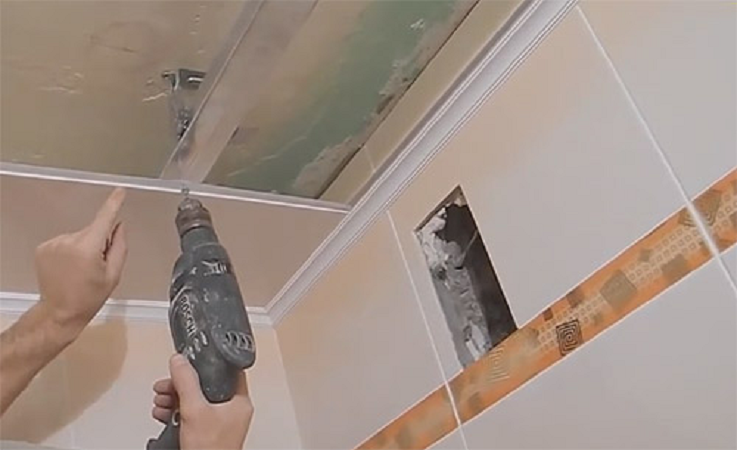 Как клеить пвх панели в ванной - на стены и потолок фото