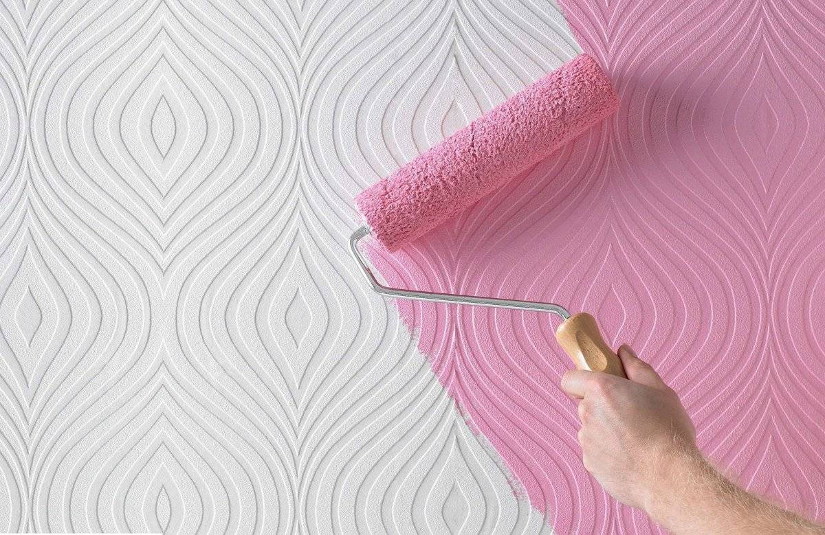 Покраска потолка валиком: хитрости, инструкция как правильно красить своими руками, видео и фото