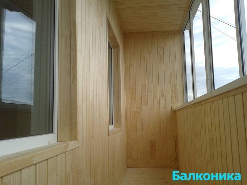 Какой материал для отделки балкона или лоджии внутри стоит предпочесть?