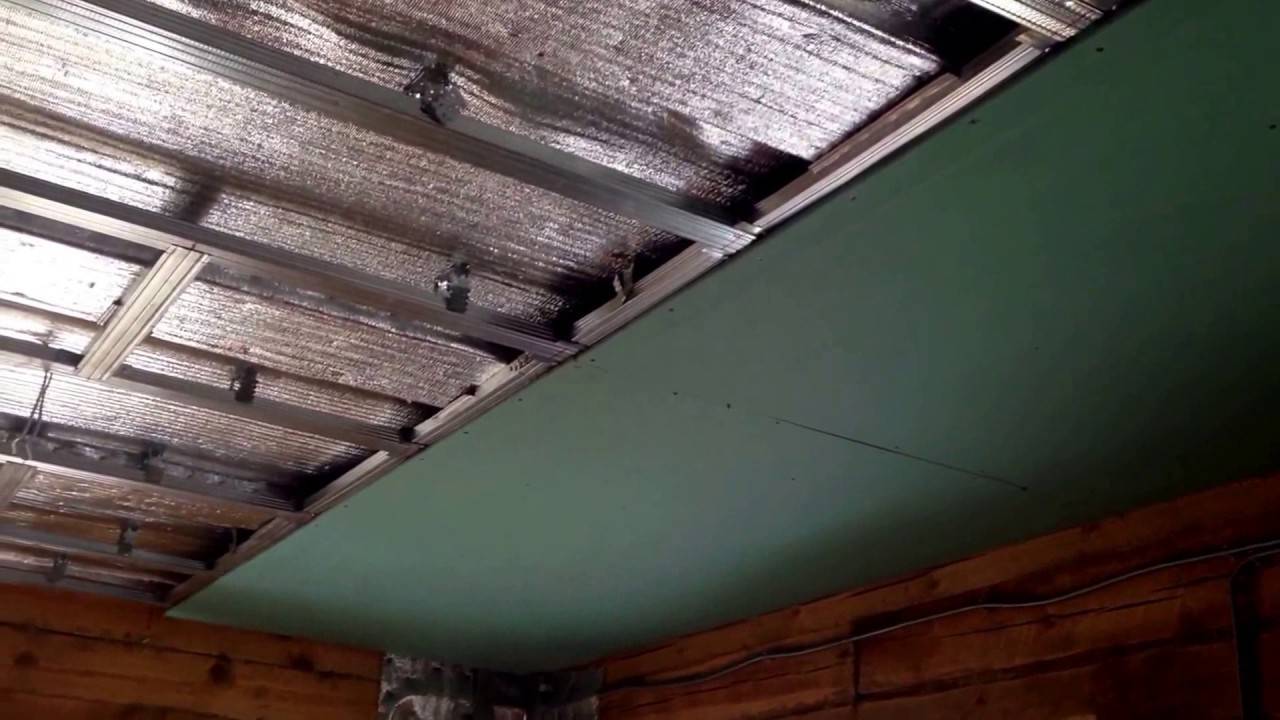 Как прикрепить гипсокартон к деревянному потолку без каркаса