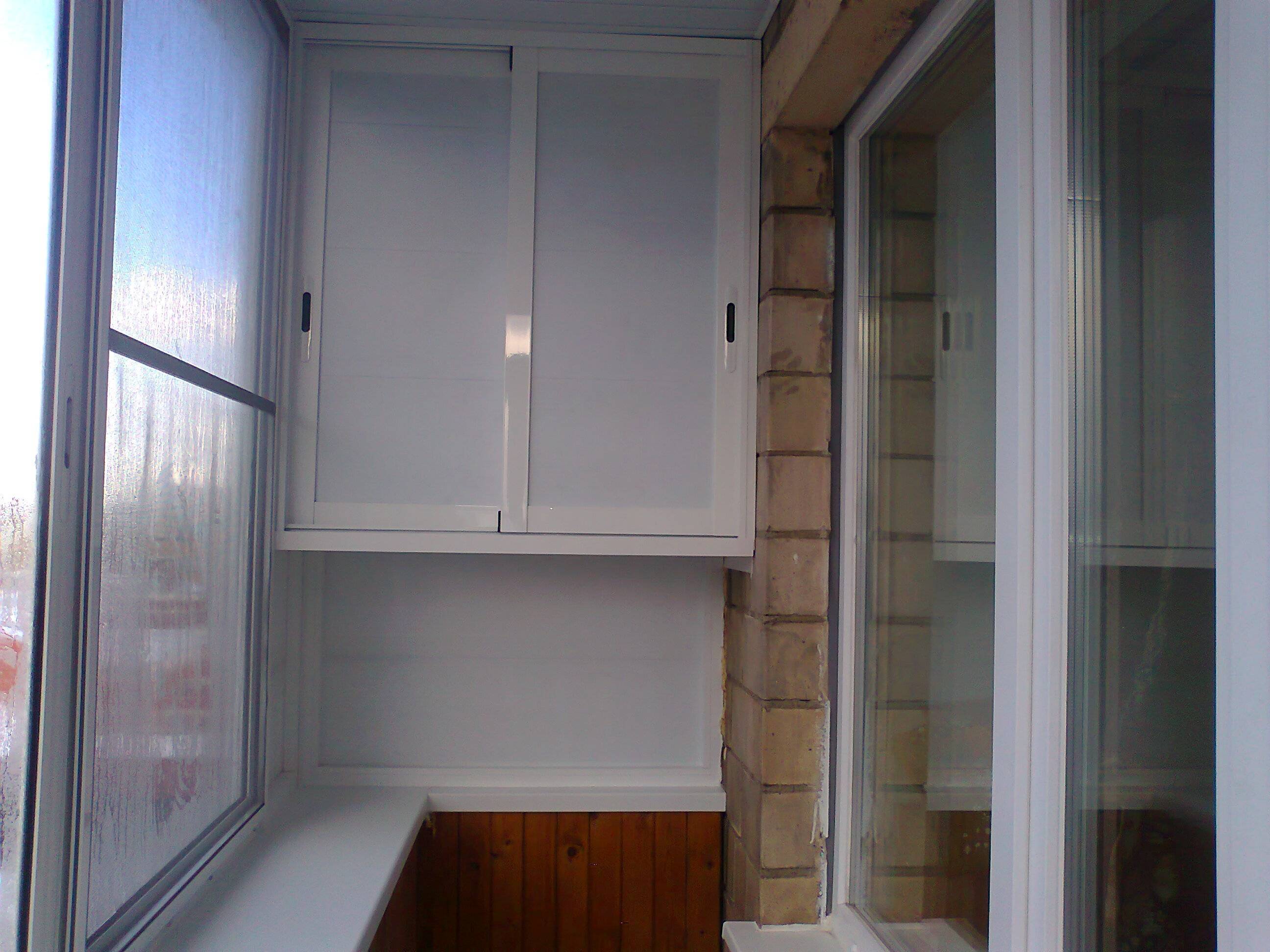 Шкаф на балкон своими руками: как сделать место для хранения на лоджии?