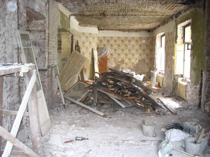 Ремонт и замена потолка с деревянными перекрытиями своими руками в сталинке