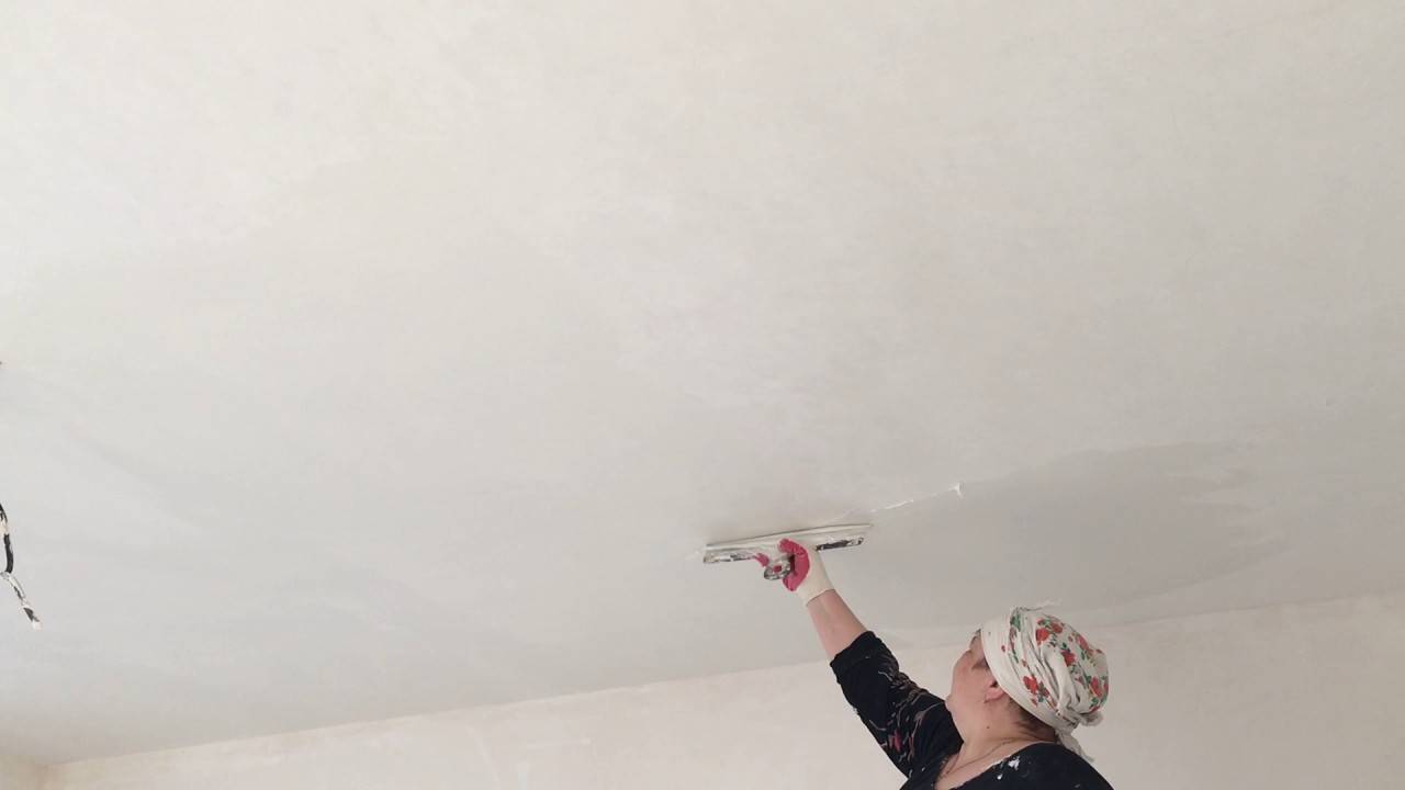 Шпаклевка потолка под покраску своими руками: выбор материалов и порядок работ