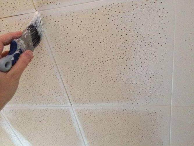 Чем покрасить потолочную плитку из пенопласта
