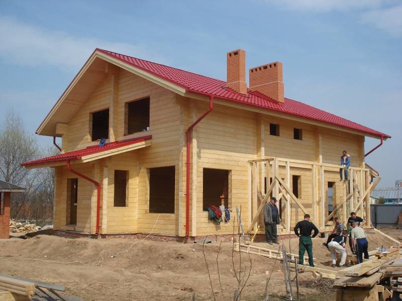 Из чего дешевле строить дом -обзор характеристик и цен на строительные и отделочные материалы