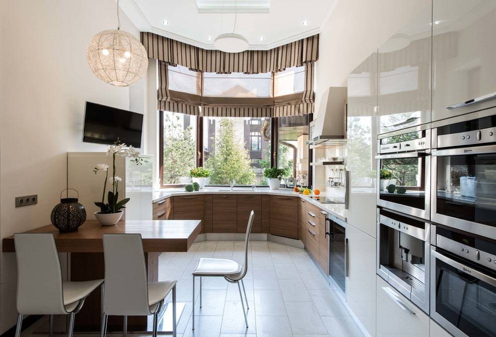 Как оформить эркерное окно на кухне? 74 фото дизайн штор на эркерную кухню, тюль на большие окна и другие нюансы оформления