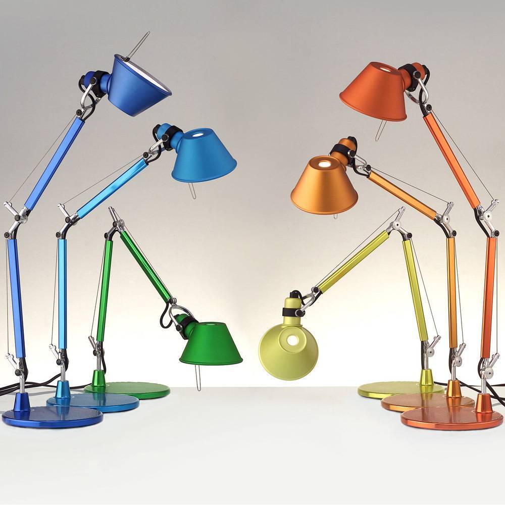 Как выбрать настольную лампу для первоклассника: какой должен быть светильник на письменный стол школьника